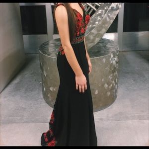 beautiful joivani prom dress only worn once